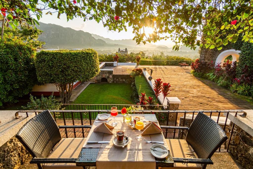 Posada Del Tepozteco - Hotel & Gallery Tepoztlán Kültér fotó